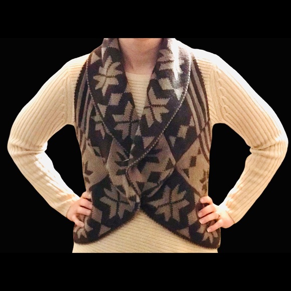 Liz Claiborne Sweater Vest - Picture 1 of 4